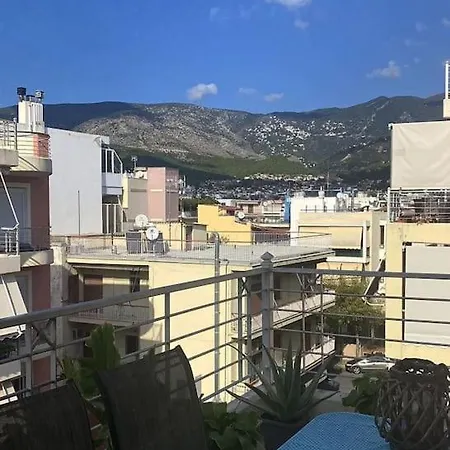 아파트 ρετιρέ με θέα 볼로스